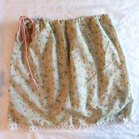 Unique handmade Asymmetrical floral skirt - Picture 2 of 8